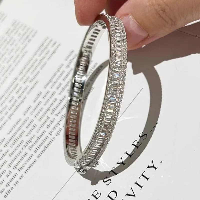 Bracelet en argent 925 de luxe léger, incrusté de diamants, motif étoilé, idéal pour le quotidien, les cadeaux et les mariages