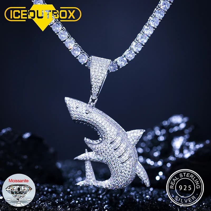 Pendentif requin pour hommes