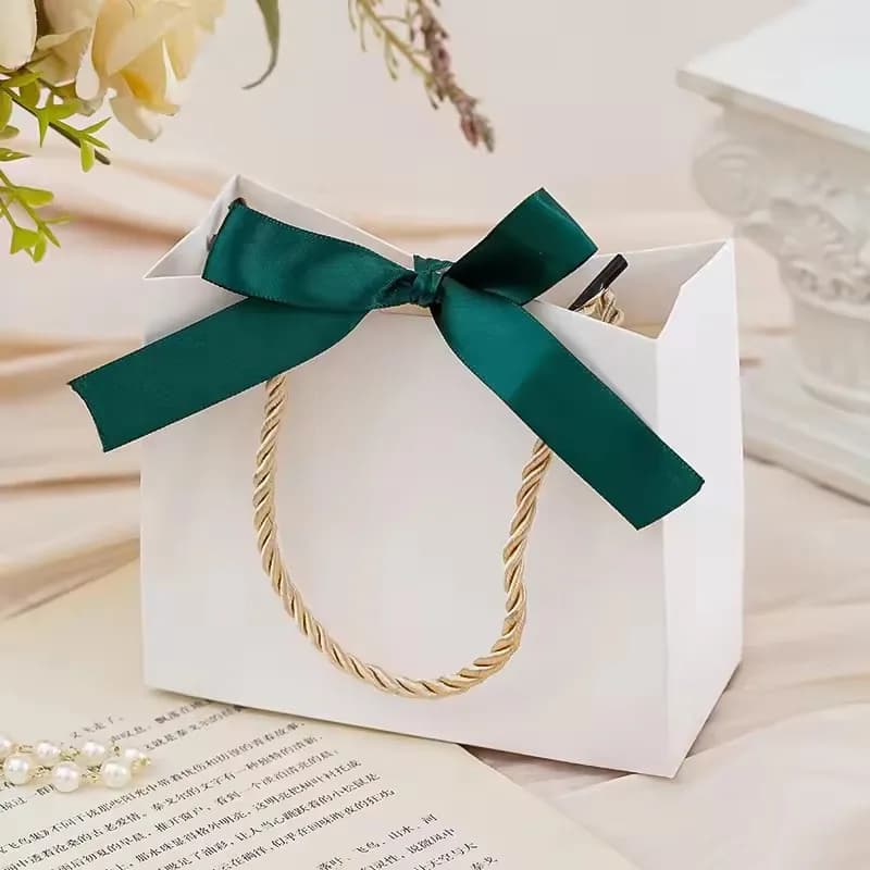 Sacs cadeaux de remerciement avec poignées