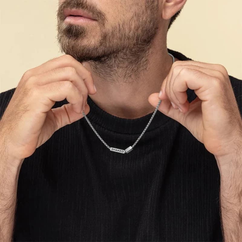 Collier personnalisé avec nom gravé pour homme