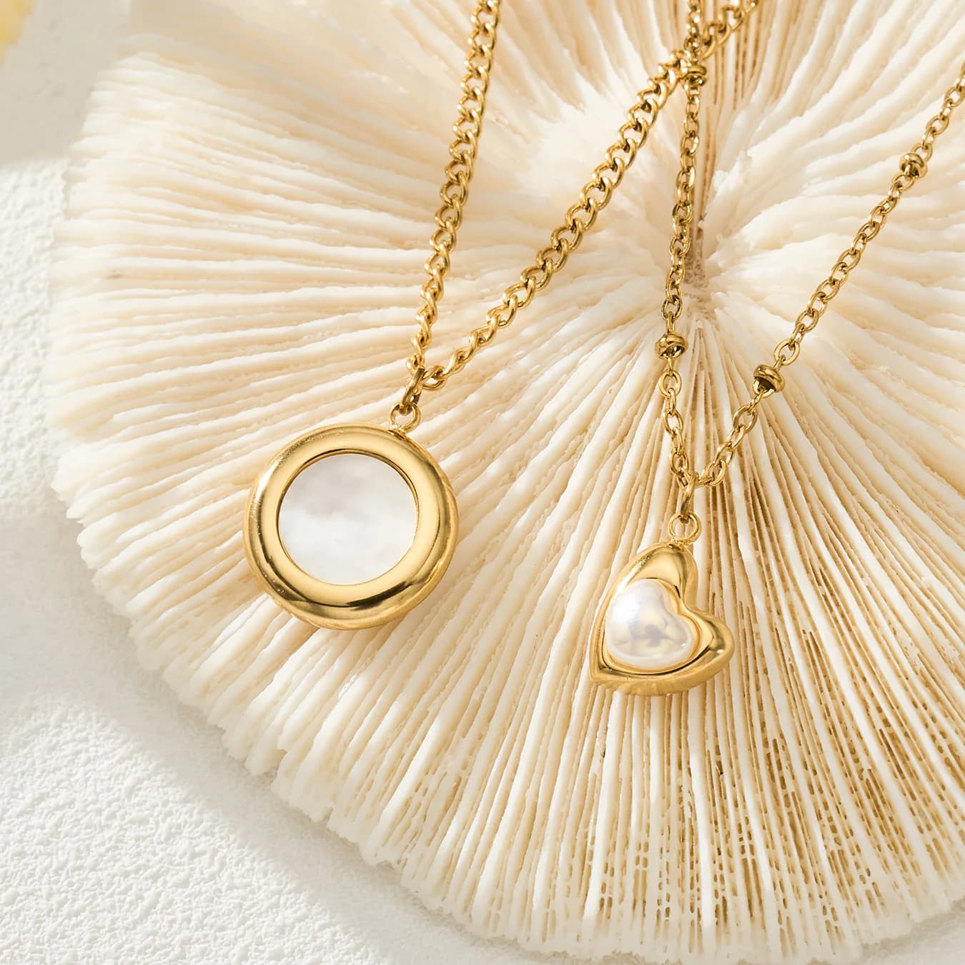 Bague en nacre blanche, pendentif cœur en perle d'imitation, collier étanche en acier inoxydable 316L plaqué, bijoux pour femmes