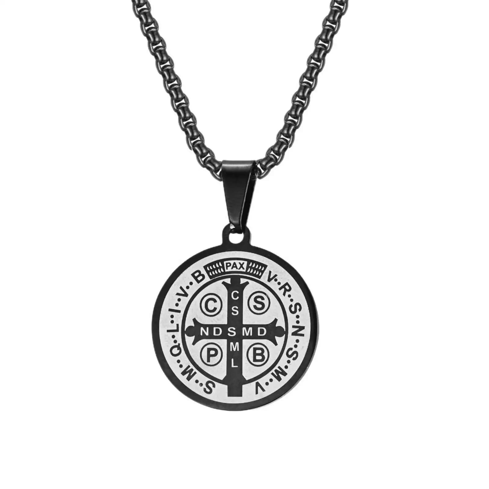 Collier pendentif Saint benoît pour femmes et hommes