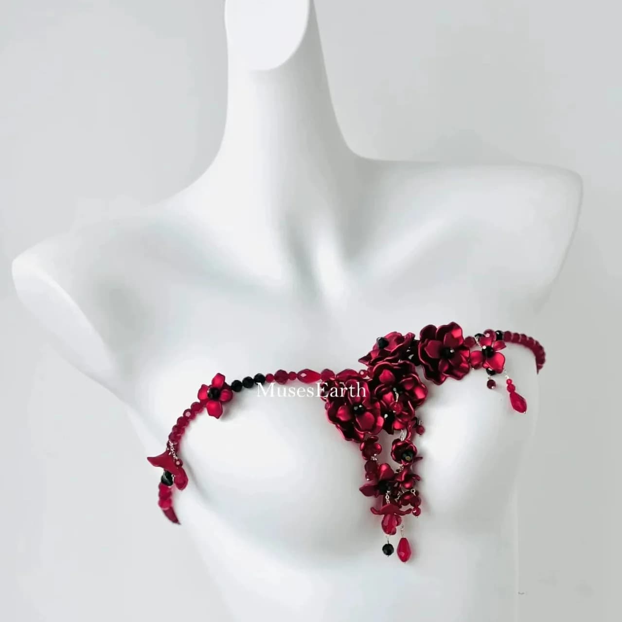 Collier de fleurs perlées fait à la main – Accessoires de chaîne de taille de style doux et cool uniques et sophistiqués