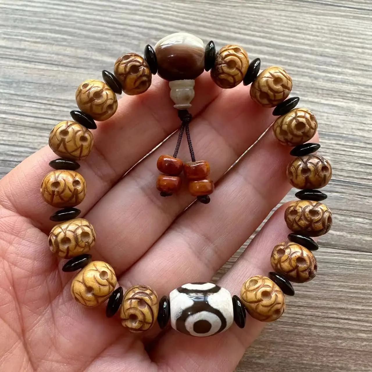 Bracelet tibétain en os de Yak, Lotus sculpté à la main, jeu culturel pour hommes, perle de bouddha, chaîne porte-bonheur, bijoux en os de vache de Style tibétain