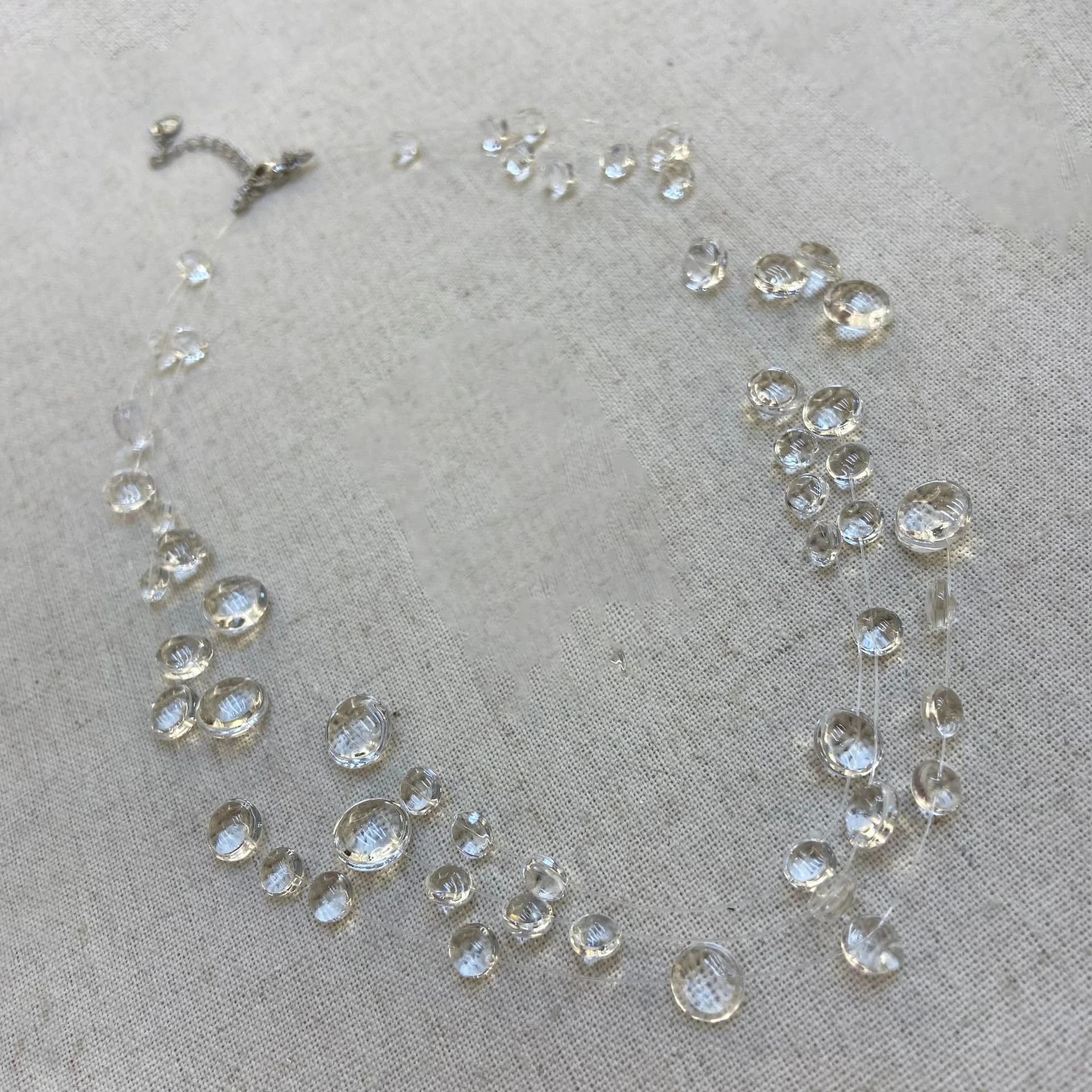 Collier de perles de cristal Transparent, collier de clavicule en perles suspendues à la mode, collier en forme de goutte de rosée du début du matin