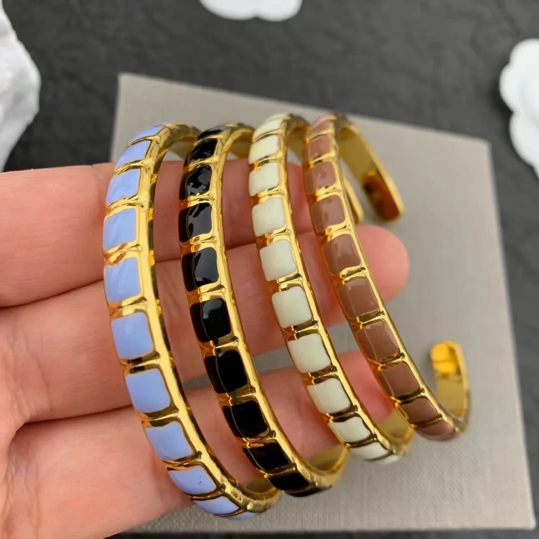 Bracelet tendance au tempérament minimaliste, points de glaçure colorés extrêmement fins, bijoux et accessoires pour femmes et filles