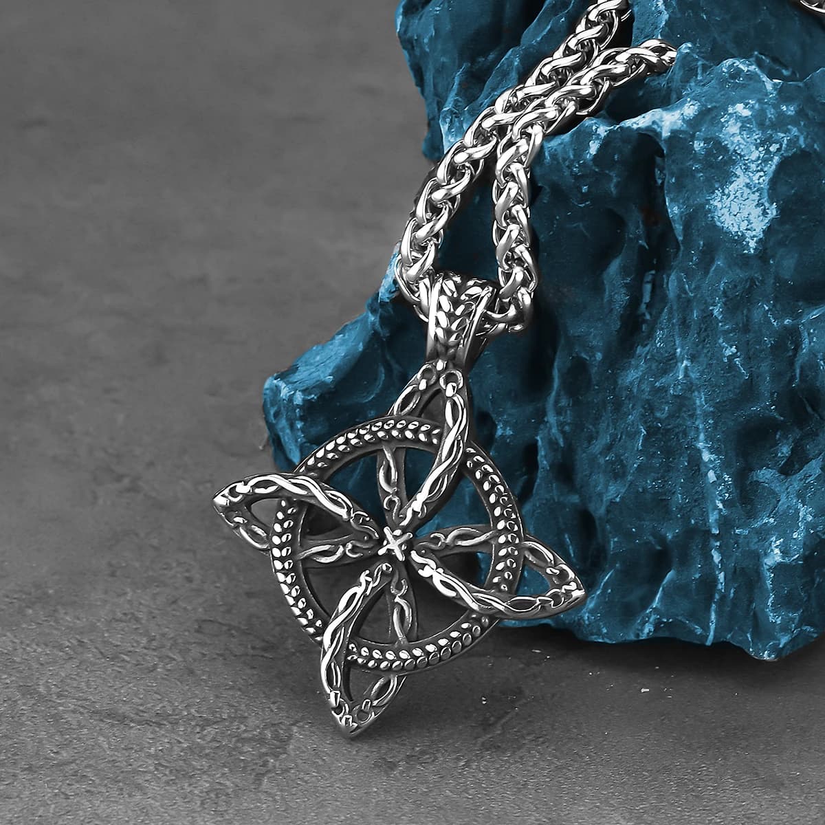 Collier pendentif nœud celtique scandinave pour hommes et femmes, amulette nordique Vintage, ras du cou, bijoux cadeau de fête d'anniversaire d'halloween