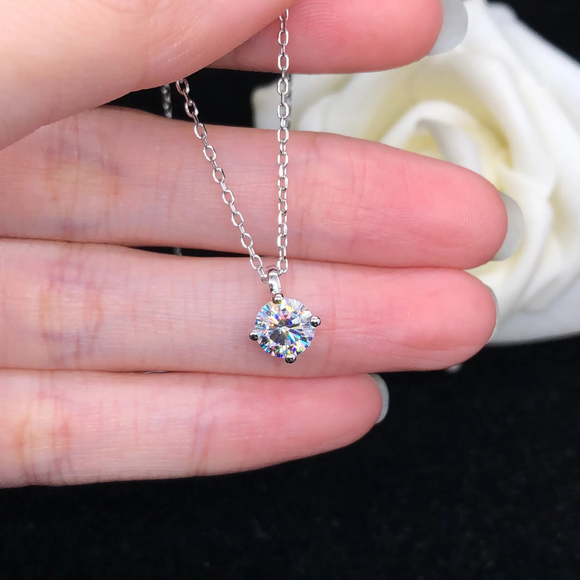 Collier en or blanc 18K pour femmes