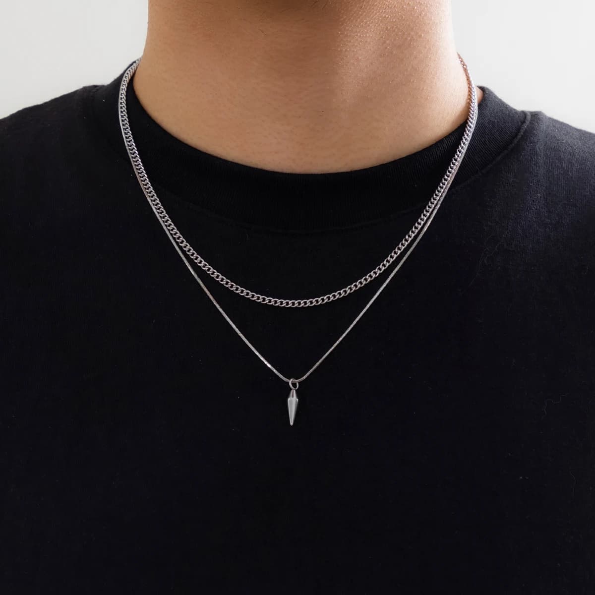 KunJoe 2 pièces/ensemble pendentif à rivets en métal en acier inoxydable collier chaîne serpent mince pour hommes Punk couleur argent chaîne à maillons cubains ras du cou