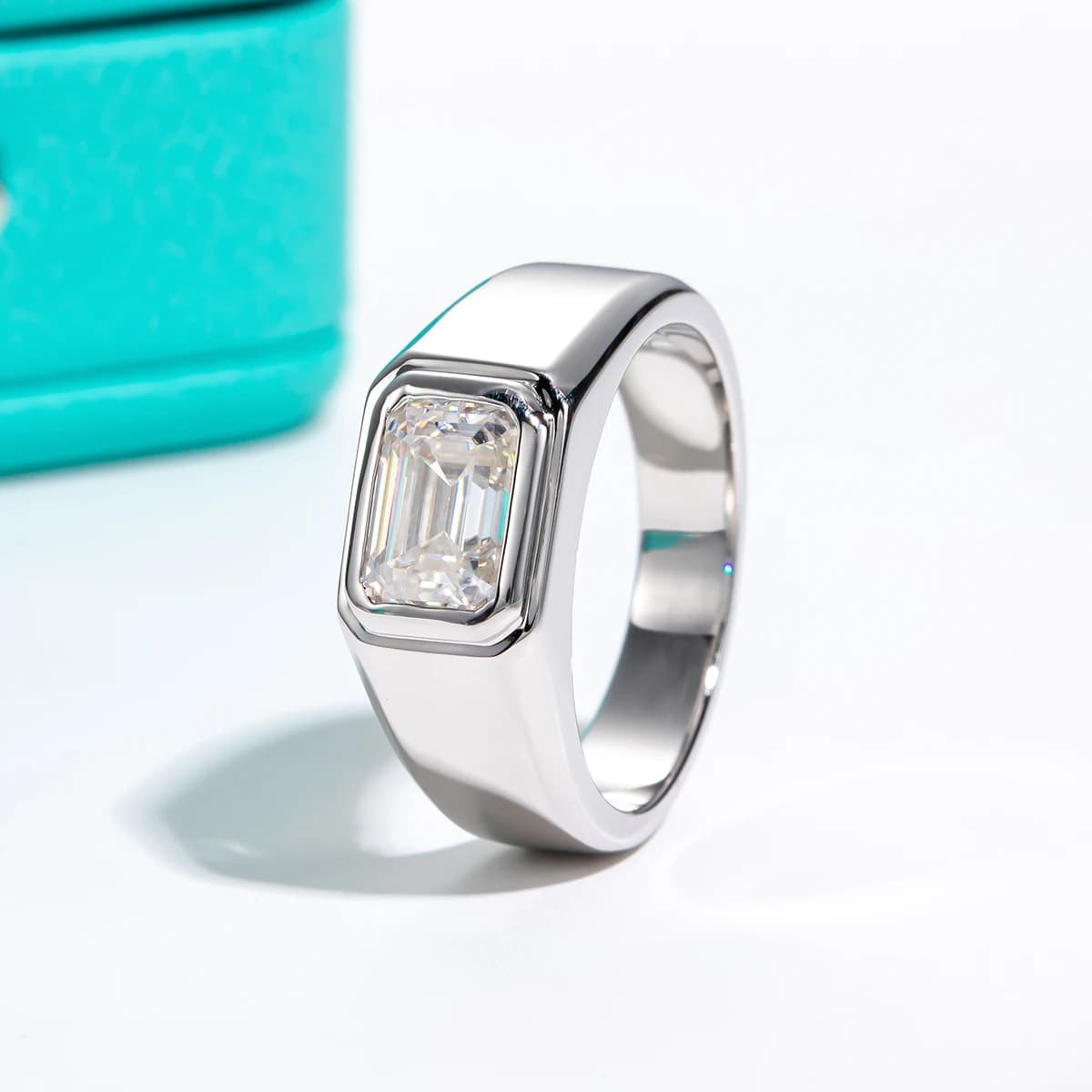AnuJewel 2ct D Couleur Émeraude Moissanite Hommes Bague En Argent Sterling 925 Plaqué Or 18K Bagues De Fiançailles Pour Homme Bijoux En Gros