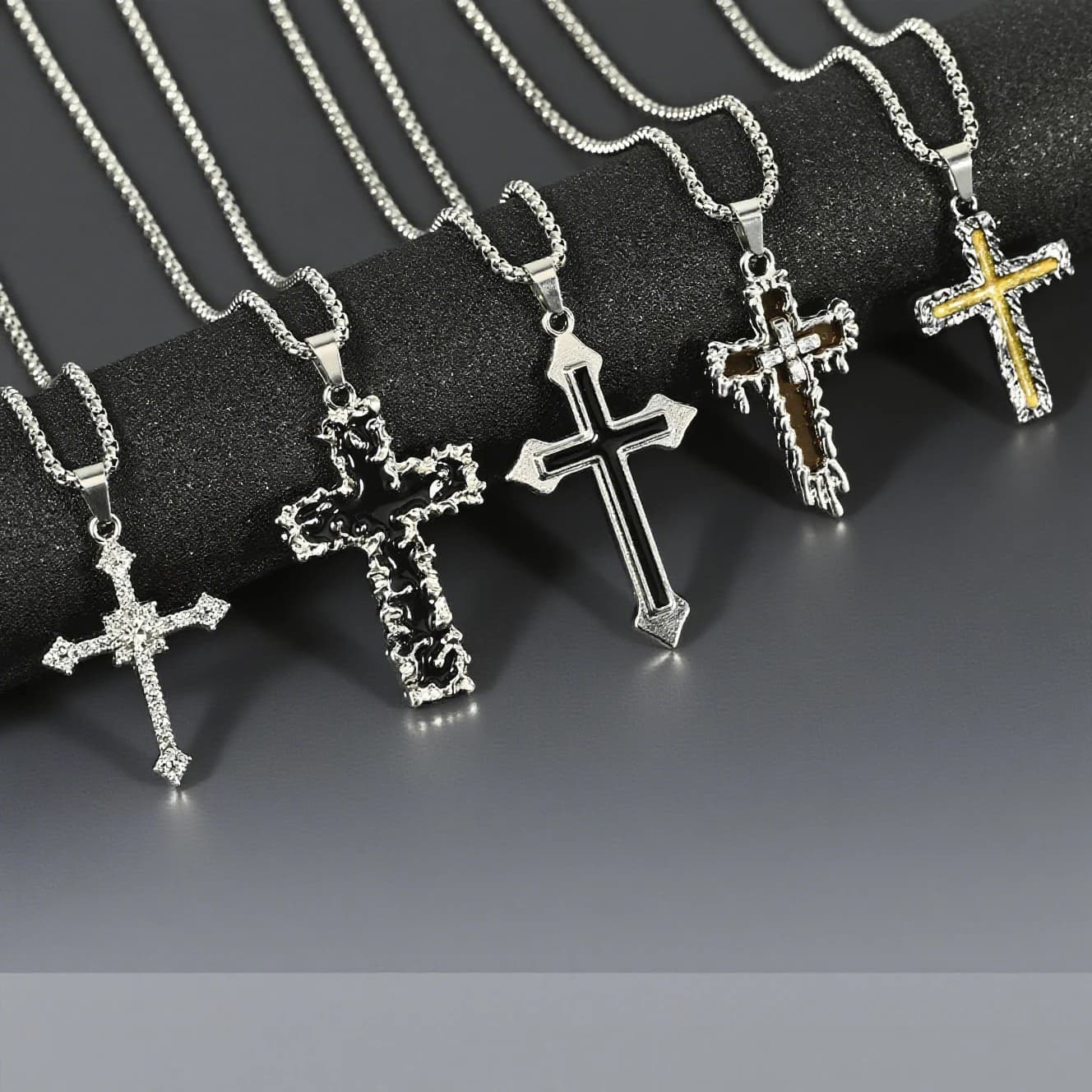Collier croix en acier titane pour hommes, chaîne pendentif Hip Hop et décor de bureau |   Cadeau de bijoux gothiques pour femmes, unisexe qui ne se décolore pas