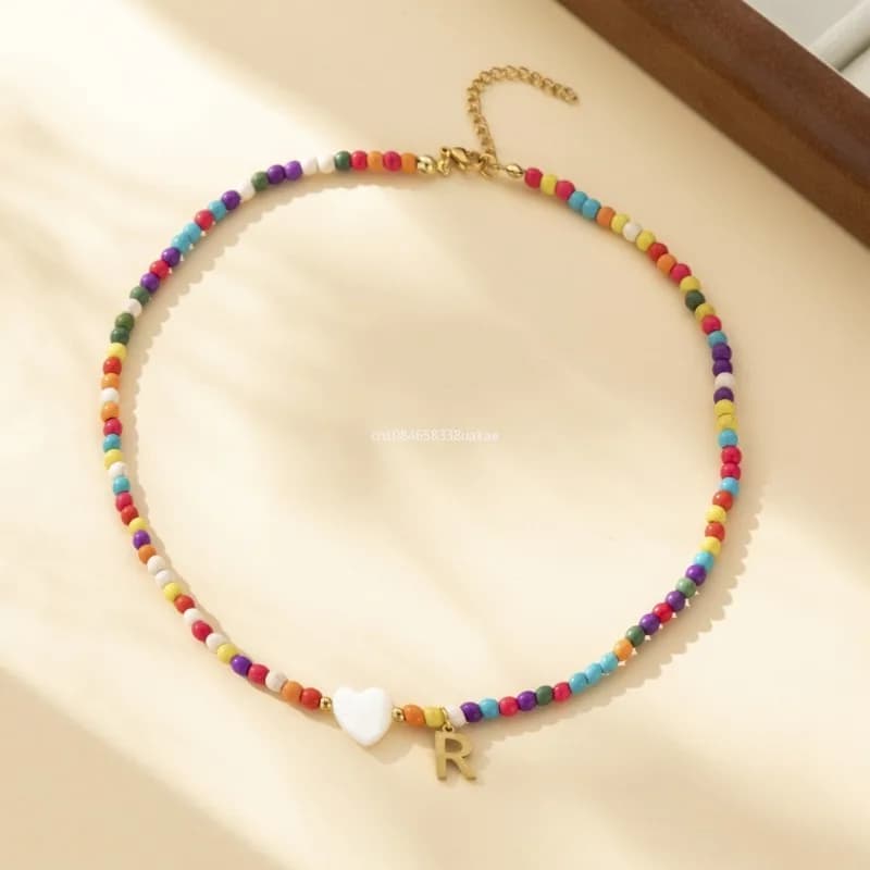 Colliers avec lettres initiales de perles colorées pour filles et femmes, ras du cou en perles faites à la main, style bohème, bijoux cadeau, nouvelle collection