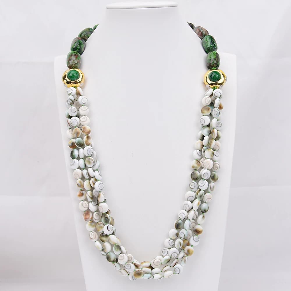 Collier G-G 4 rangs en agate mexicaine Crazy Lace verte naturelle, coquille de palourde, pièce de monnaie et jade vert plaqué or