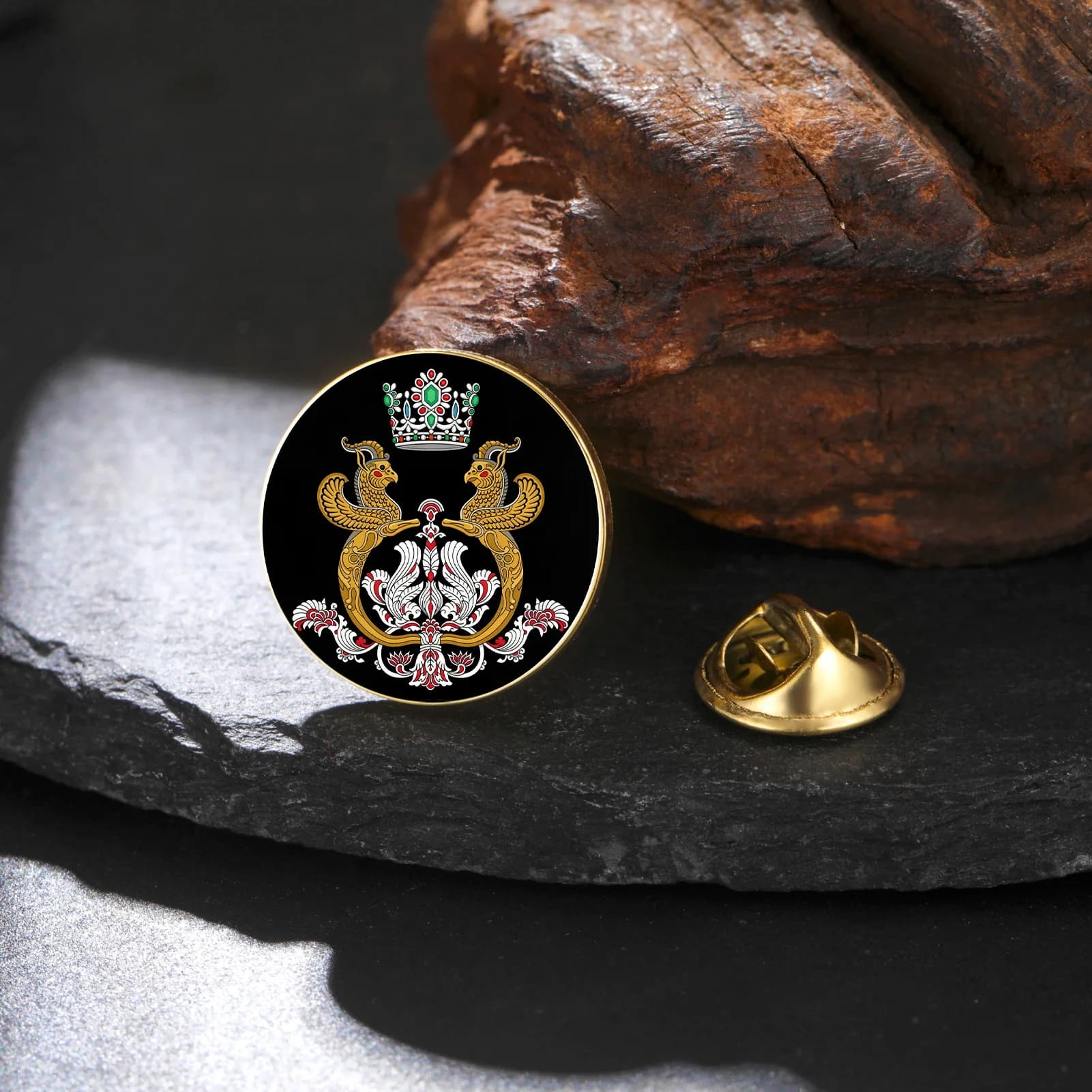Broche emblème Impératrice Farah Pahlavi