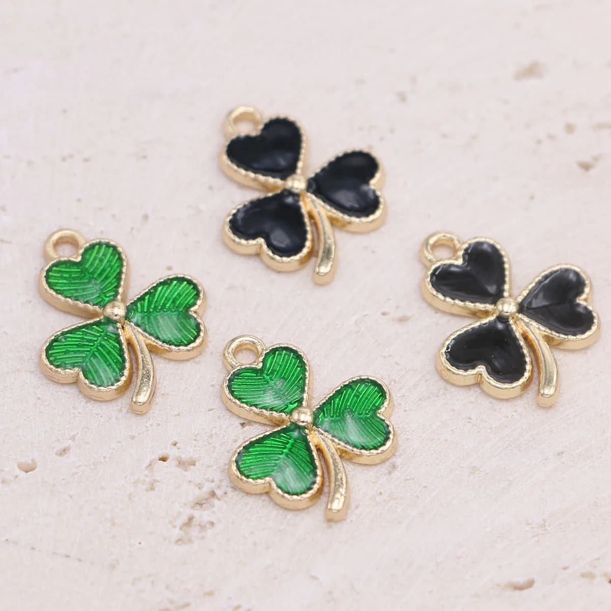 Breloque fleur trèfle en émail vert plaqué or, 10 pièces, pour la fabrication de bijoux, collier, Bracelet fait à la main, accessoires de bricolage