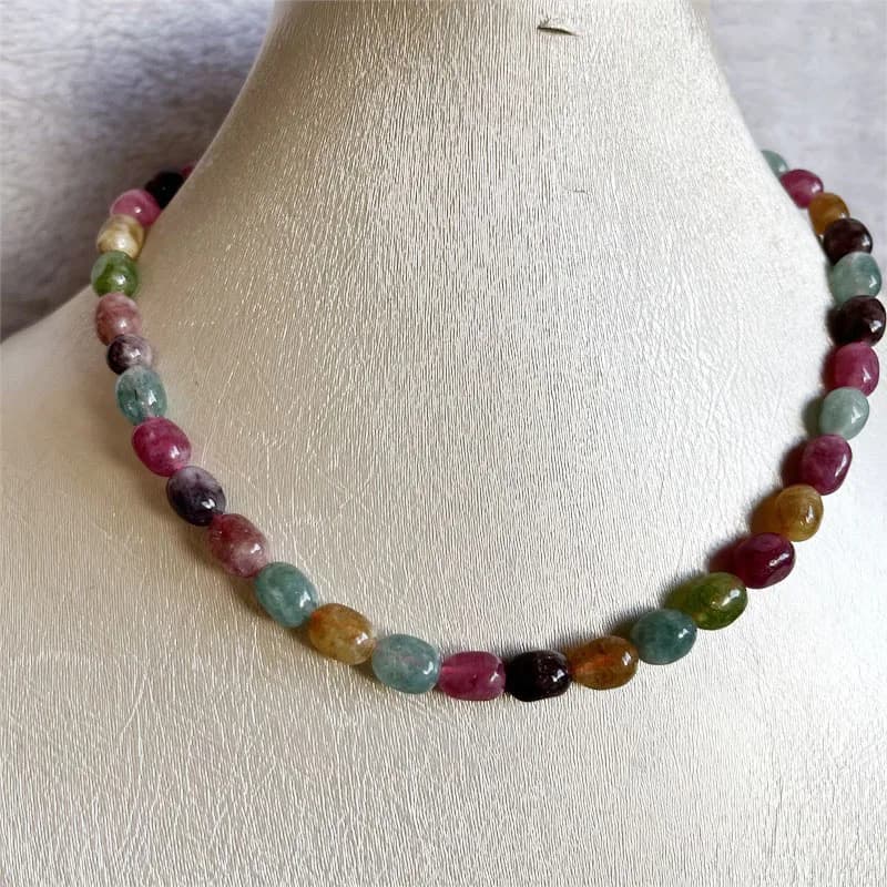 Collier en pierre naturelle de pépite de tourmaline