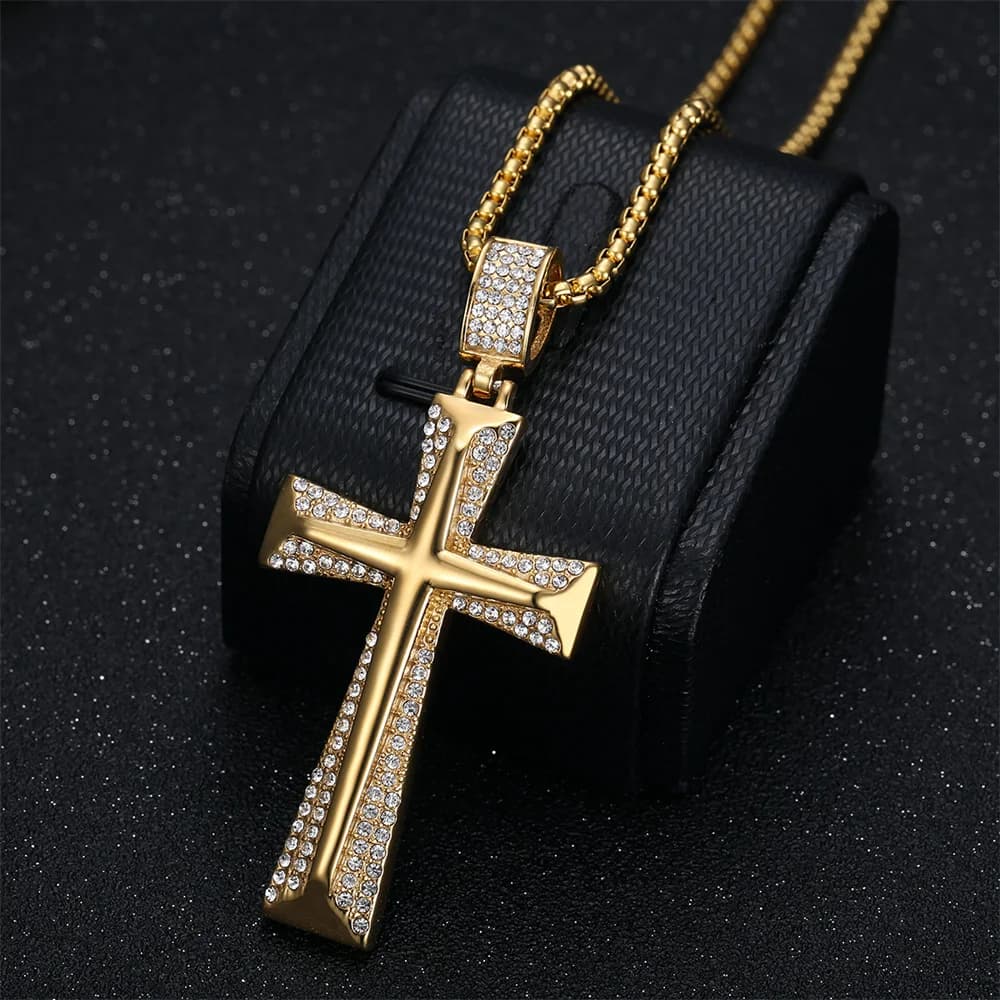 Hip Hop glacé grand chevalier croix pendentif mâle couleur or acier inoxydable collier chrétien pour hommes bijoux religieux cadeau 2025