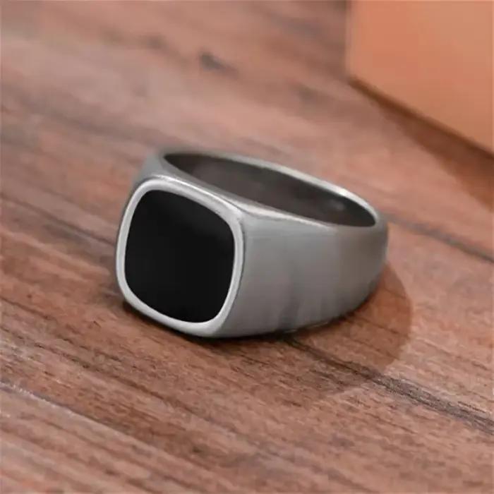 Bague chevalière chirurgicale classique en acier inoxydable pour hommes, avec bijoux carrés en Onyx, cadeau d'halloween, bagues de mariage en pierre noire 316L