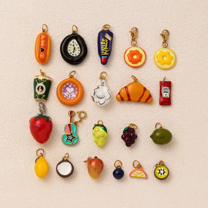 Niche mode nouvelle série alimentaire Qingti fraise croissant raisin bricolage pendentif breloques pour bijoux