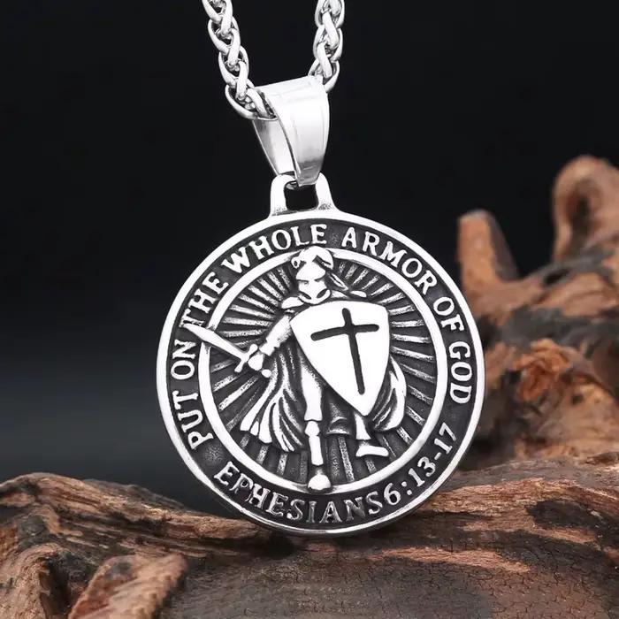 Colliers pendentif chevalier épée en acier inoxydable pour hommes, collier vintage, templier médiéval punk, Kokor, bijoux de motard, livraison directe