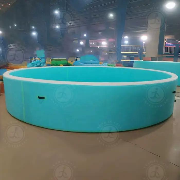 Piscines gonflables, piscine hors sol gonflable carrée, pour utilisation en extérieur dans la cour.
