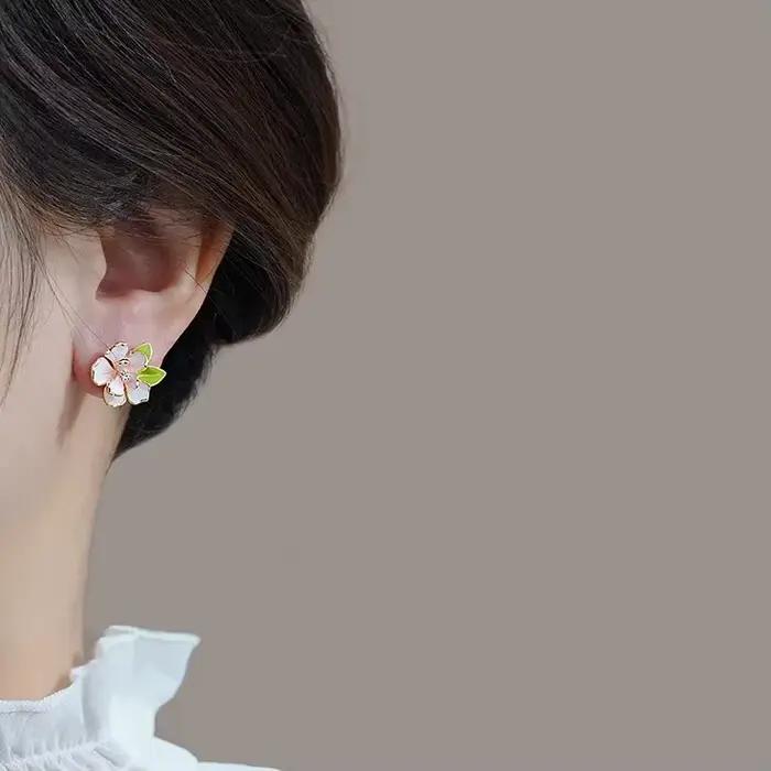 Boucles d'oreilles élégantes en émail camélia rose français, Design Unique, Style Vintage, bijoux pour femmes, décorations d'oreille