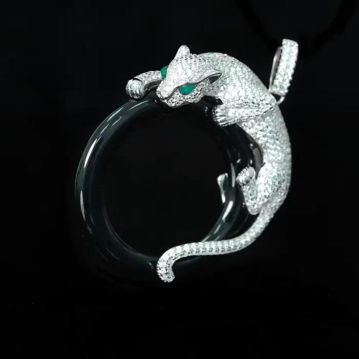 Collier pendentif Panthère en argent 925 avec émaux colorés et strass, breloque cercle noir motif léopard, bijou animal de luxe, cadeau tendance