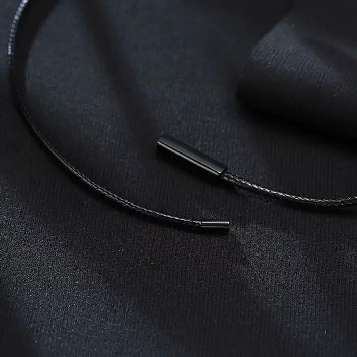 Collier ras du cou en corde noire pour hommes, avec boucle magnétique