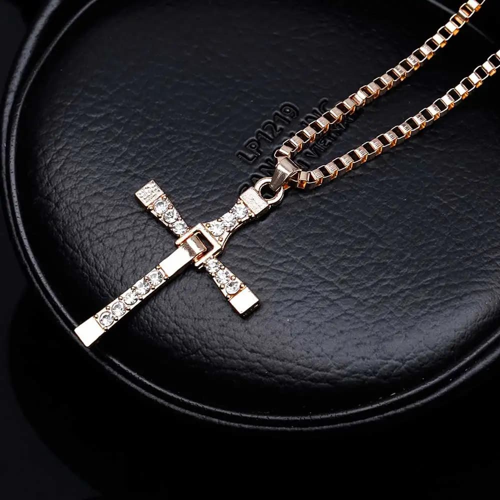 Colliers et pendentifs pour hommes, bijoux de film à la mode, toretto rapide et furieux, collier cla