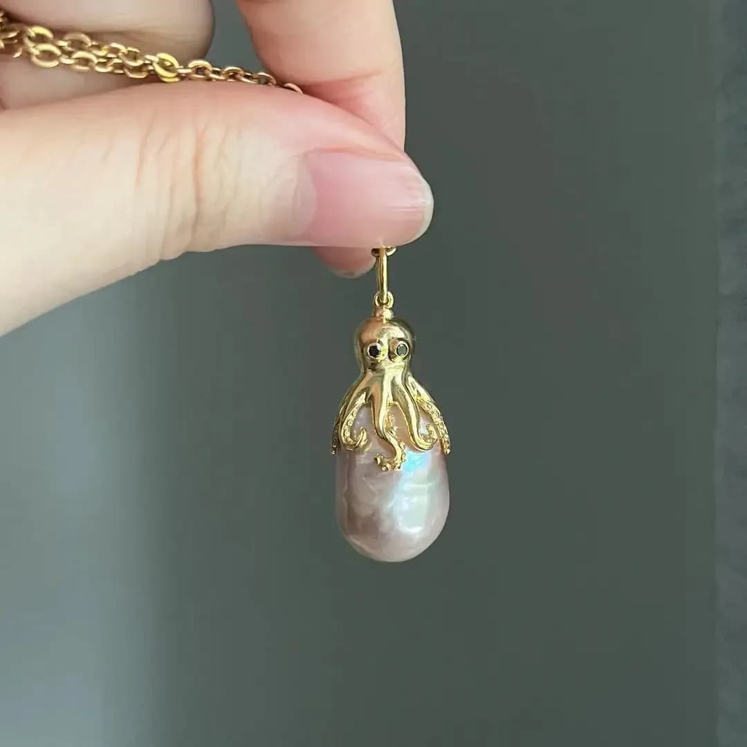 Collier baroque Octopus pour femmes, plaqué or 18 carats, pendentif en perles d'eau douce naturelles