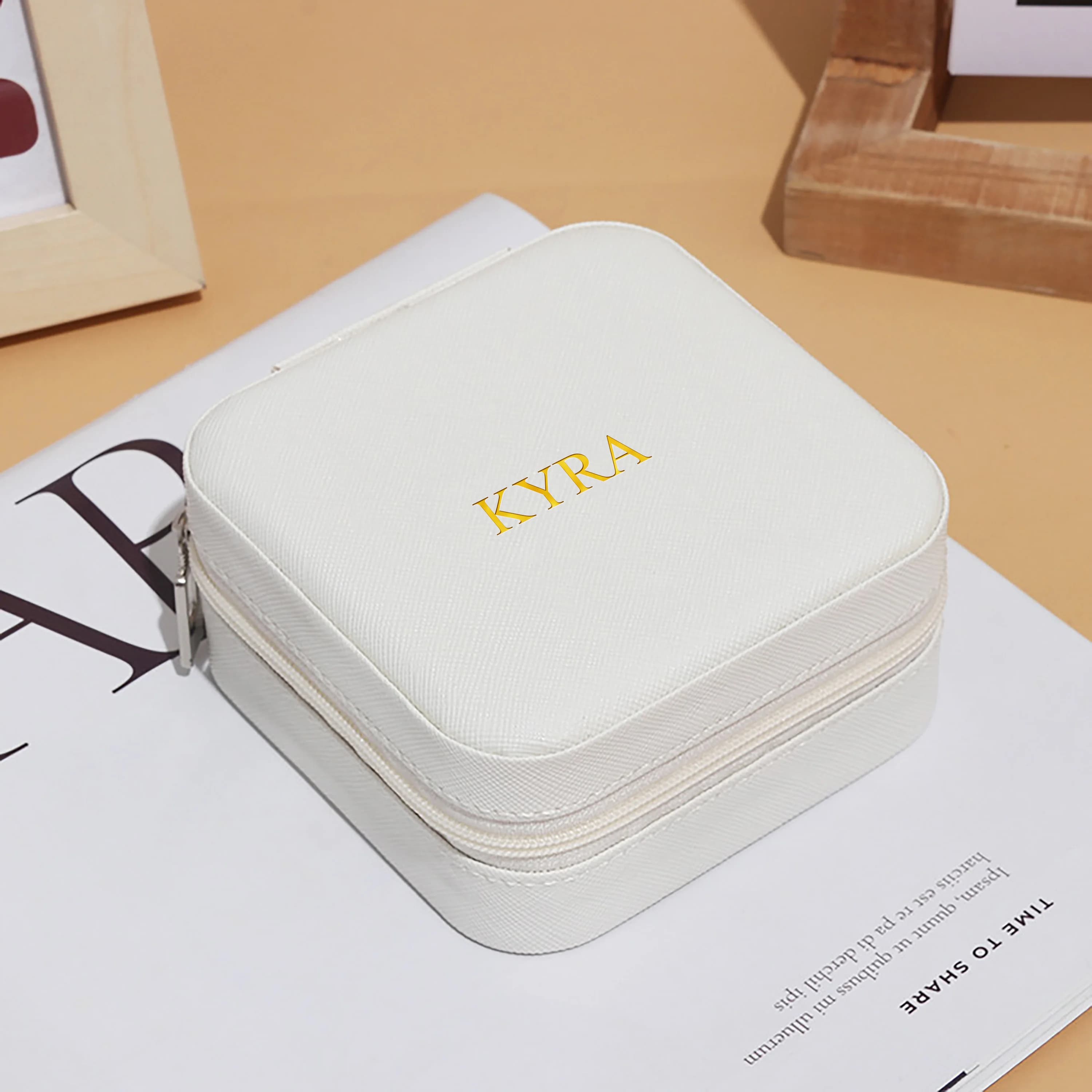 Mini boîte à bijoux carrée en Faux cuir, initiales personnalisées, nom, boîte d'emballage de rangeme