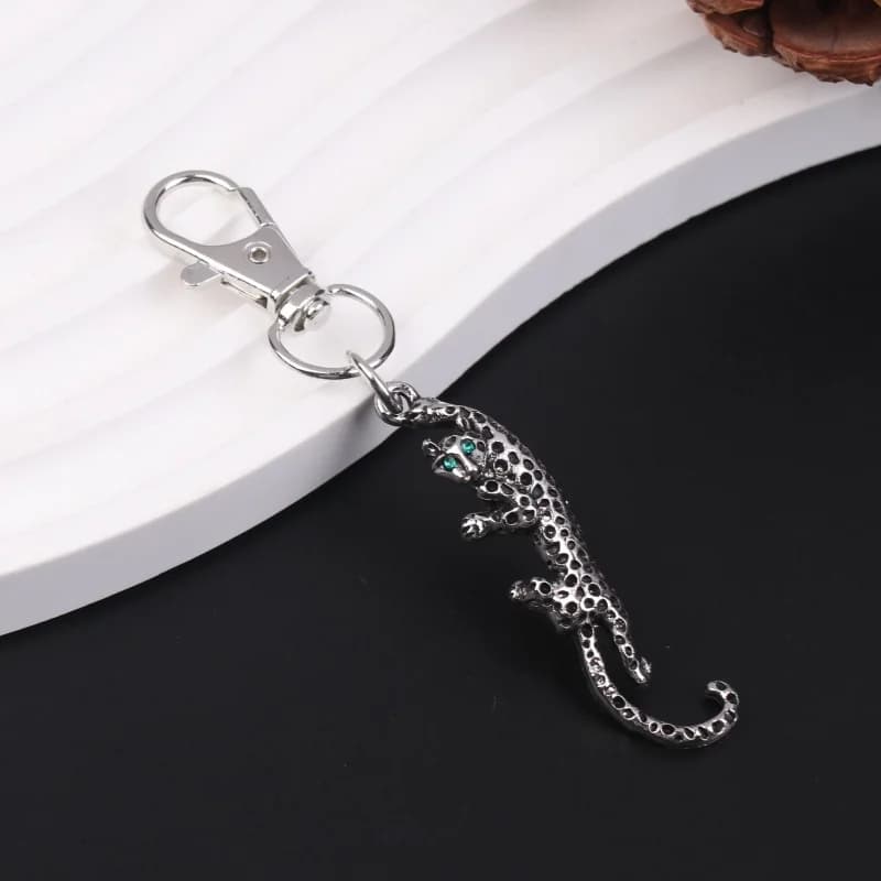 Porte-clés pendentif panthère Animal pour femmes, sac à main, breloques de voiture pour hommes, orne