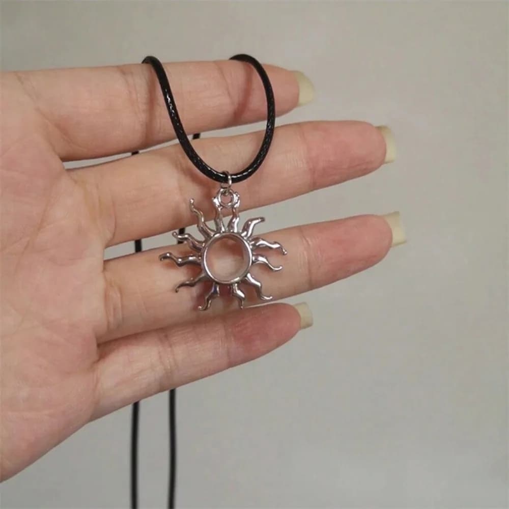 Nouveau Hip Hop brûlant soleil pendentif en cuir corde collier rétro tourbillon géométrie collier Co