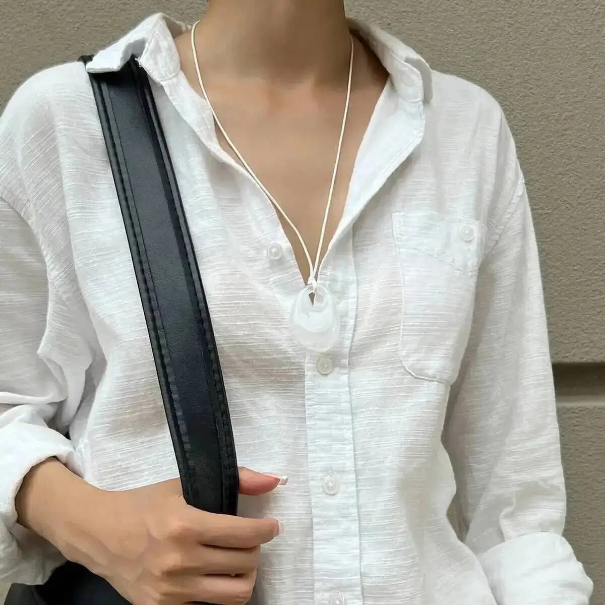 Lacteo 4 couleurs mode Simple irrégulière rouge résine pendentif collier pour les femmes 2025 nouvea