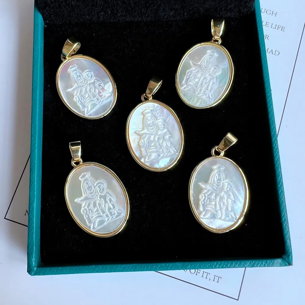 5 pièces/lot 16x24mm nacre naturelle coquille esprit saint et Guadalupe pendentif coeur sacré médail