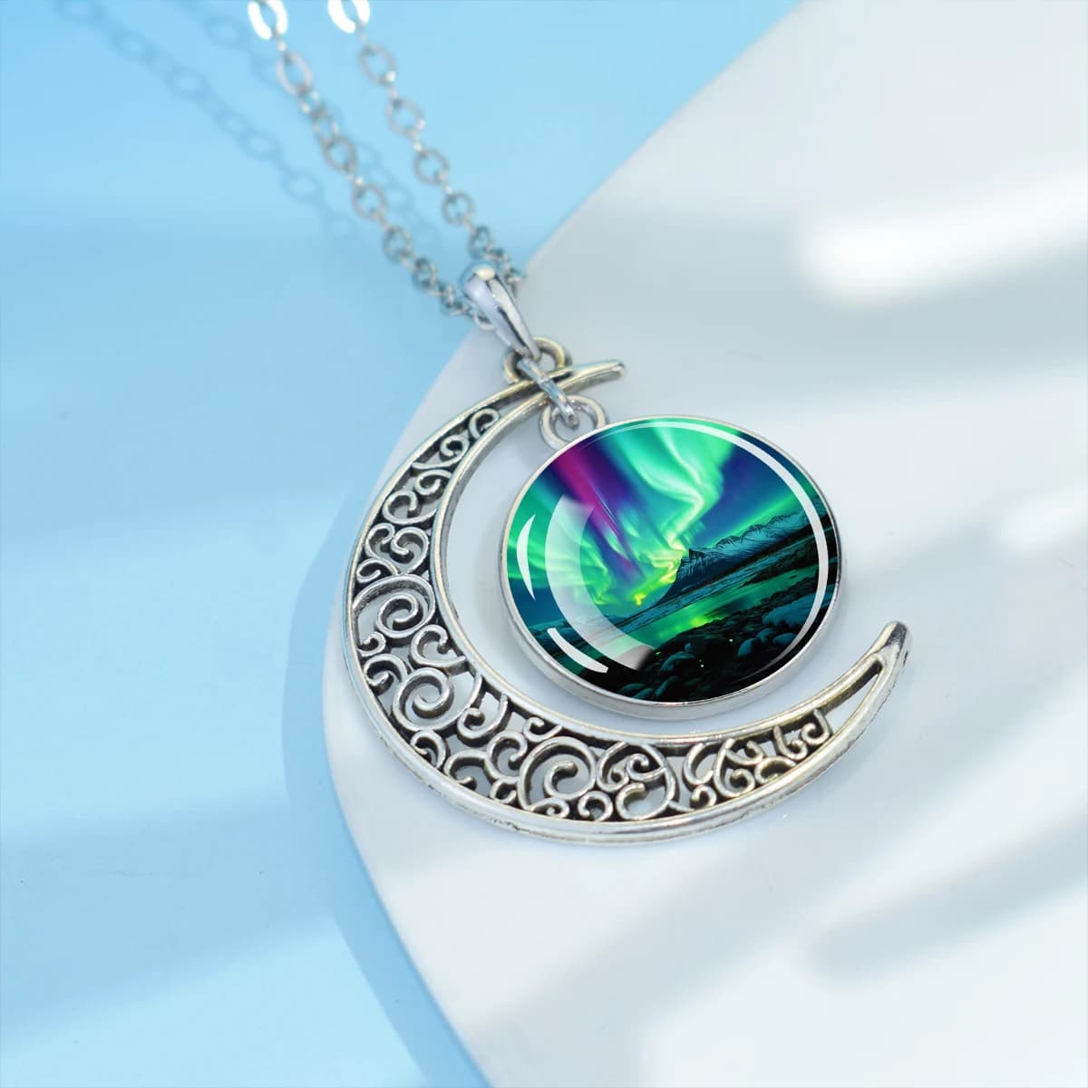 Collier de couple Aurora Borealis – Bijoux romantiques avec pendentif dôme en verre lumineux, cadeau