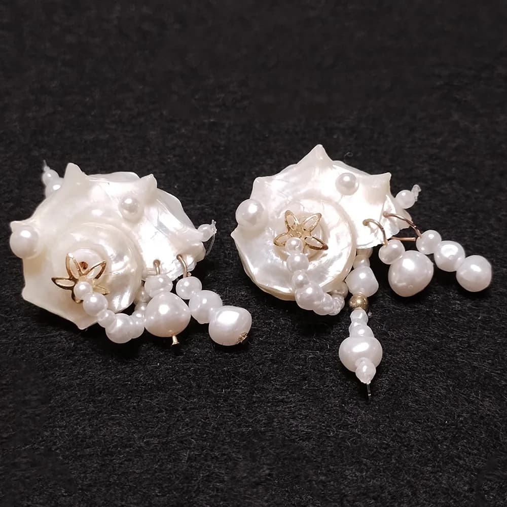 Collier de perles d'eau douce naturelles, pendentif conque en coquillage véritable, boucles d'oreill
