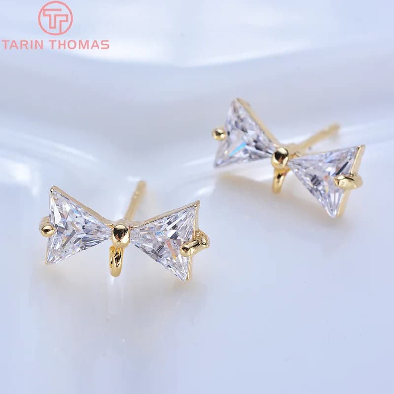 (2674) 4 paires de boucles d'oreilles à clous en laiton couleur or 24 carats avec zircon blanc, 12x6