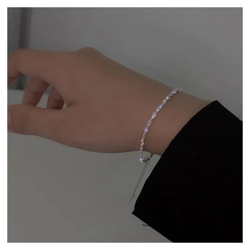 Ensemble de colliers et bracelets scintillants brillants pour femmes et filles, chaîne de clavicule