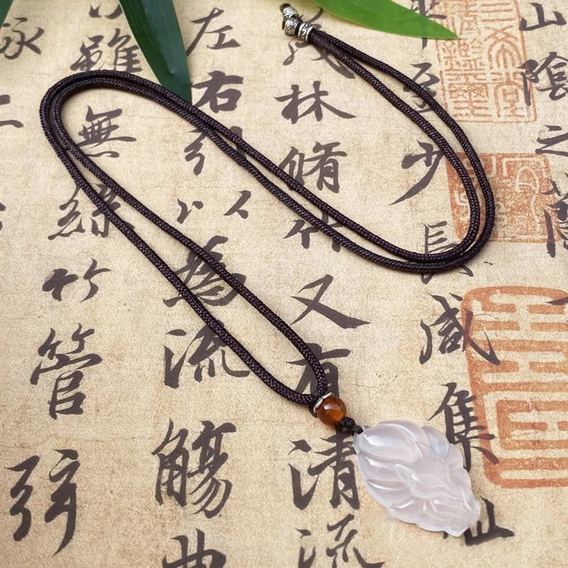 Collier pendentif renard sculpté à la main pour femme et homme