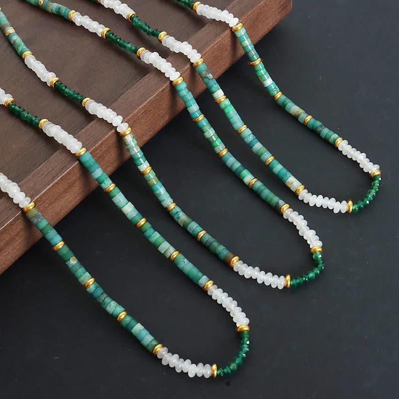 Collier de perles en pierre naturelle pour femmes