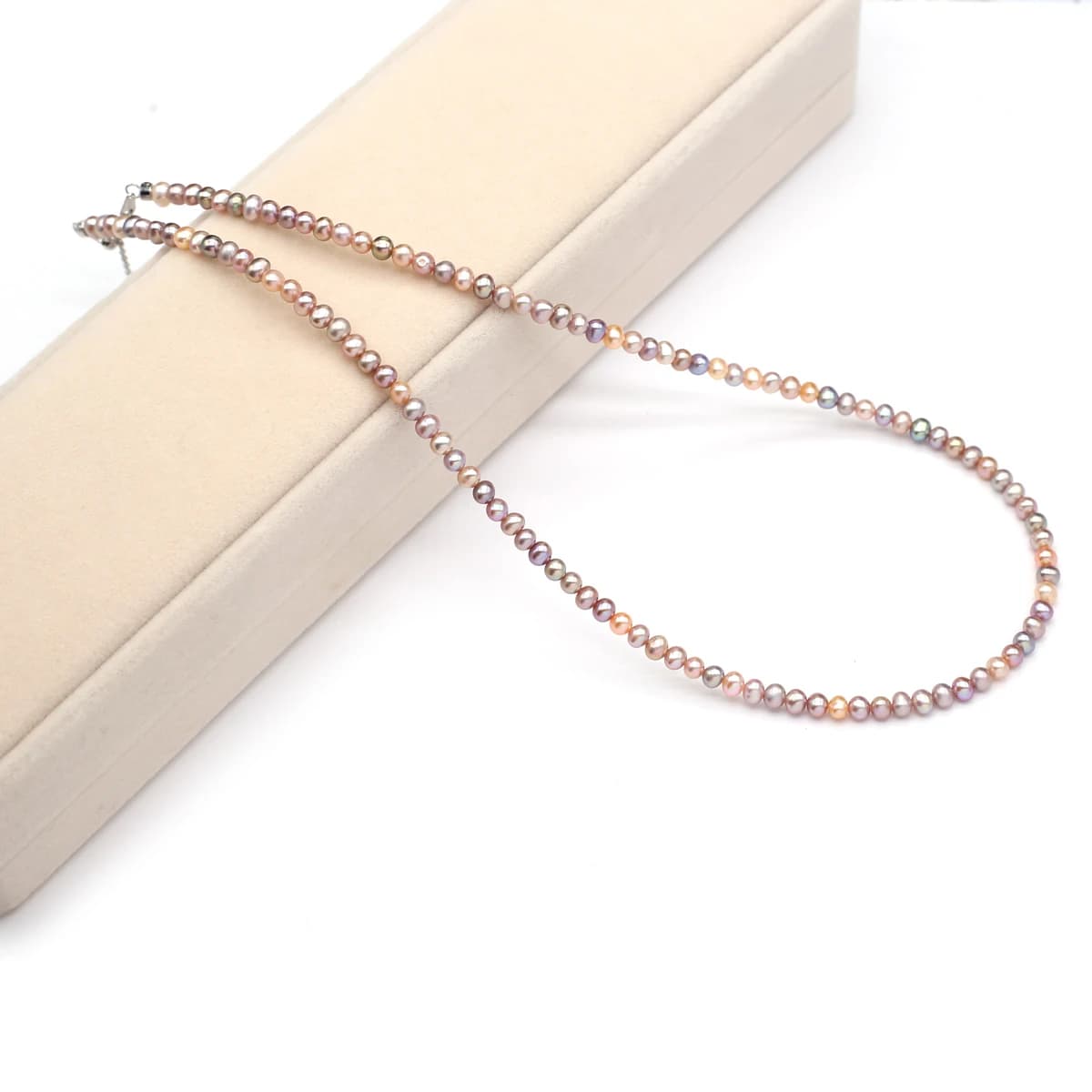 Collier de perles d'eau douce naturelles, 3-4mm, couleurs variées, perles rondes, bijoux pour femmes, breloques, accessoires, 43-45cm