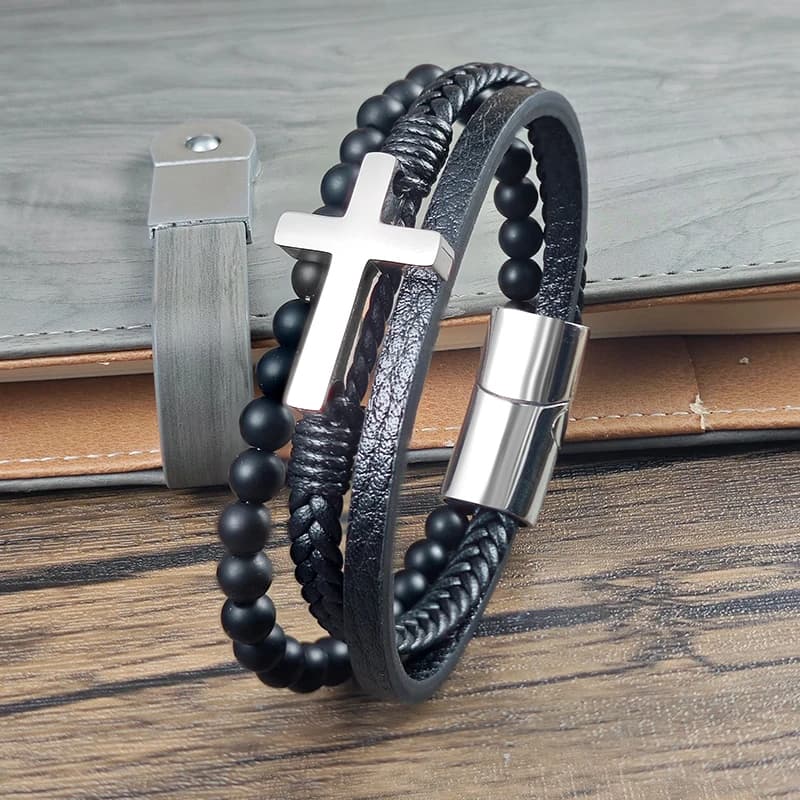 Bracelet croisé en cuir tressé multicouche pour homme, perles noires mates, fermoir magnétique, bijou religieux chrétien, cadeau