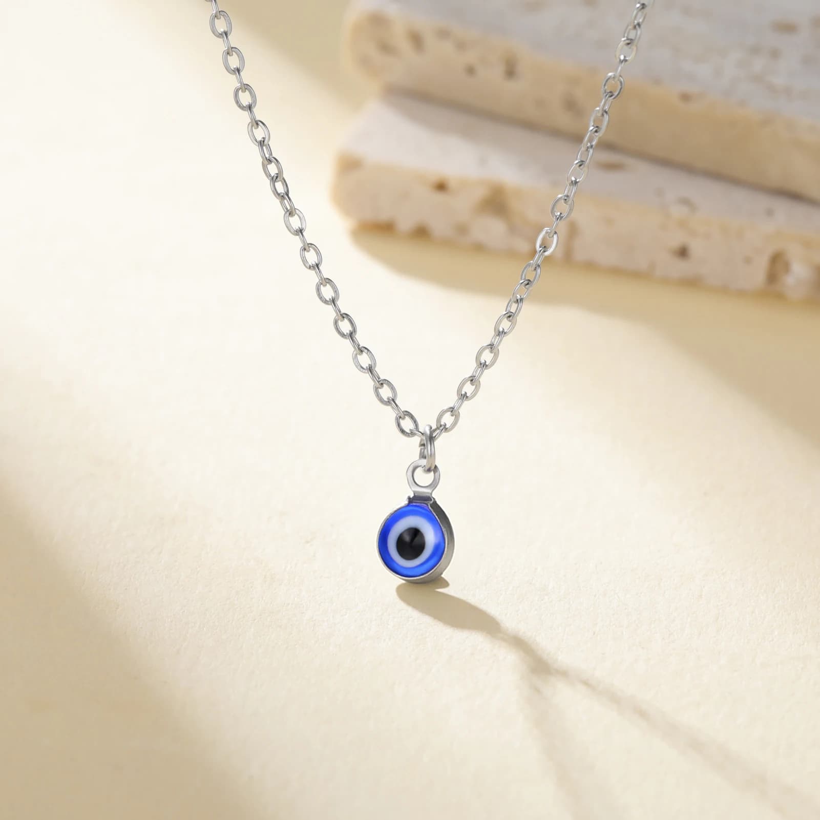 Collier rond mauvais œil pour femmes, petit œil bleu, collier de Protection en acier inoxydable