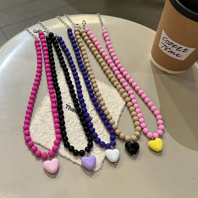 Chaîne de cou en perles colorées, pendentif en résine, cœur d'amour, collier Y2K pour filles, chaîne de cou Cool, breloques délicates, accessoires de bijoux, cadeaux