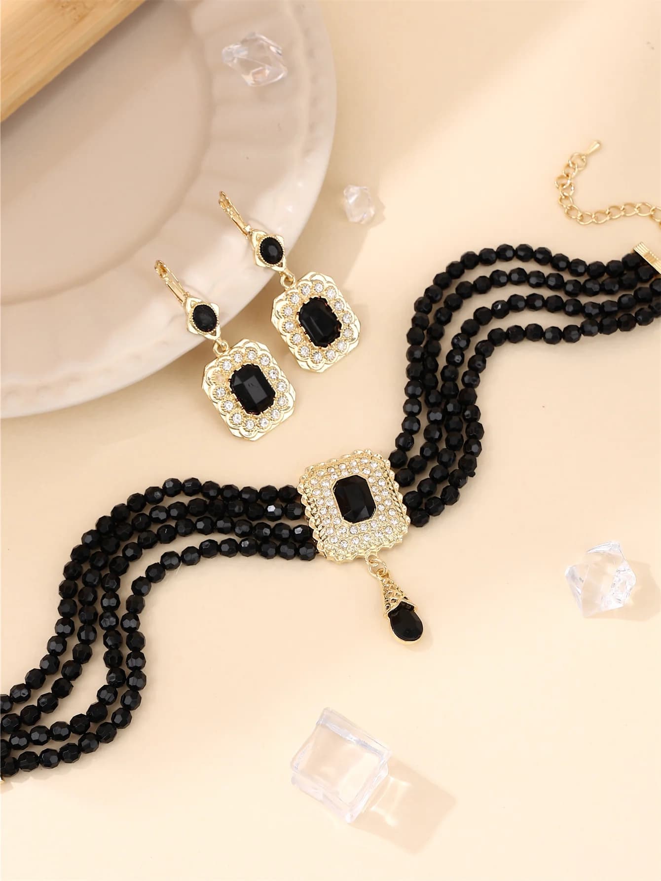 Ensemble de bijoux à la mode pour femmes marocaines (collier et boucles d'oreilles)