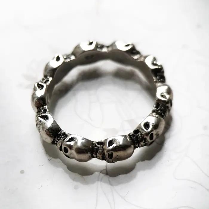Bague Tête de Mort Thaddaeus - Alliance Rebelle en Argent Sterling 925 pour Femmes et Hommes Occasions Spéciales