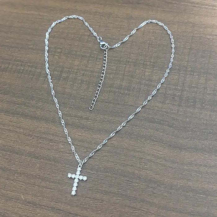 Collier croix en acier inoxydable plaqué or véritable 18 carats pour femmes et filles, ne ternit pas, étanche, bijoux de foi chrétienne de pâques, cadeaux