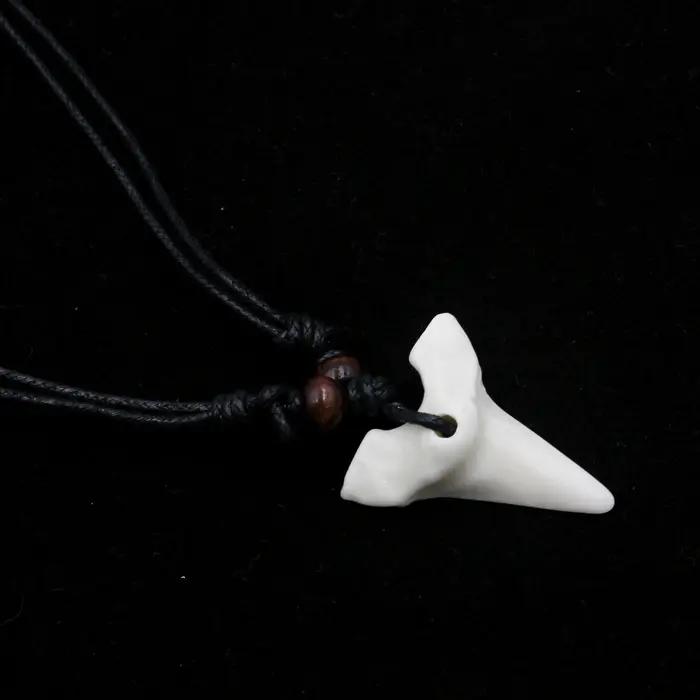 Collier Dent De Requin Implantation Os Pendentif Amulette Bijoux Punk Hommes Femmes Sorties Nocturnes Occasions Spéciales