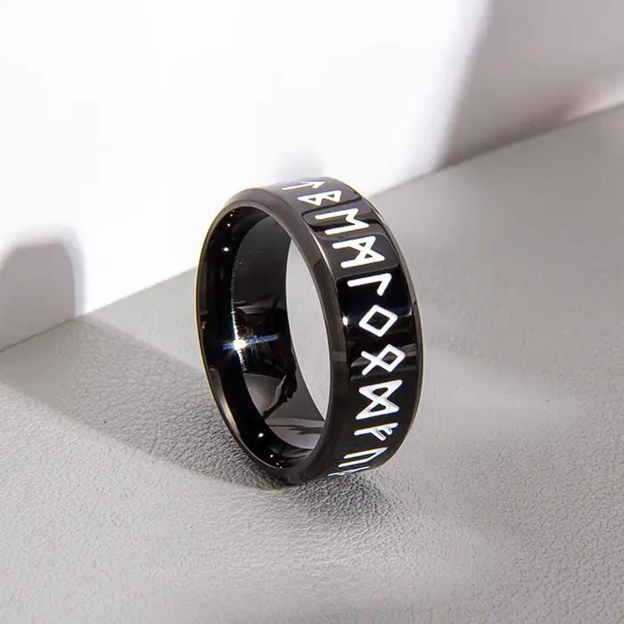 Bague Homme Rétro en Acier Inoxydable avec Runes et Motifs Viking Nordiques Odin – Bijou Amulette